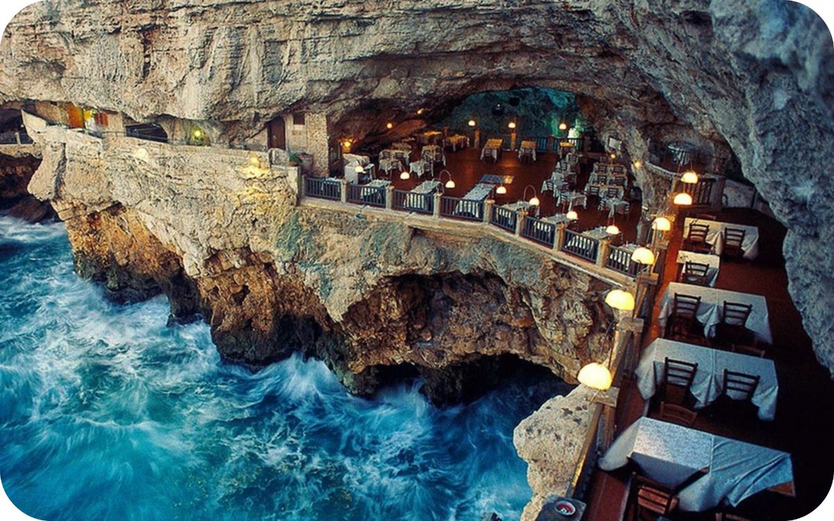 BlueberryTrails's tweet photo. #DailyEscapes Polignano a Mare, #Italy
#CaveDining #travel #ttot #travelgoals #adventure #romanticbreak #trip https://t.co/StuL3sEP6J
