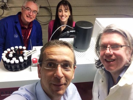 StanhopeSeta's tweet image. The #AFIDA team are in full testing mode, watch a demo here bit.ly/1Q0FXM5 #cetane #dieselanalysis