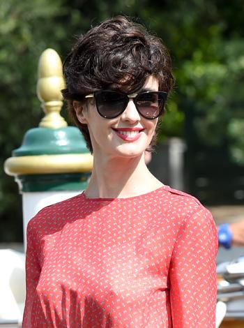 Cosmopolitan_es's tweet image. Los cortes y color de pelo que triunfan esta temporada: bit.ly/1RFV13a ¡Pon tu melena a la #moda! #Peinados