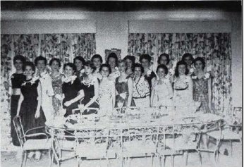 ChiOArchives's tweet photo. ON THIS DATE: 4/14/1955 @TCUCHIO was installed @TCU @TCUPanhellenic #chartermembers https://t.co/WyQe0lFwJ7