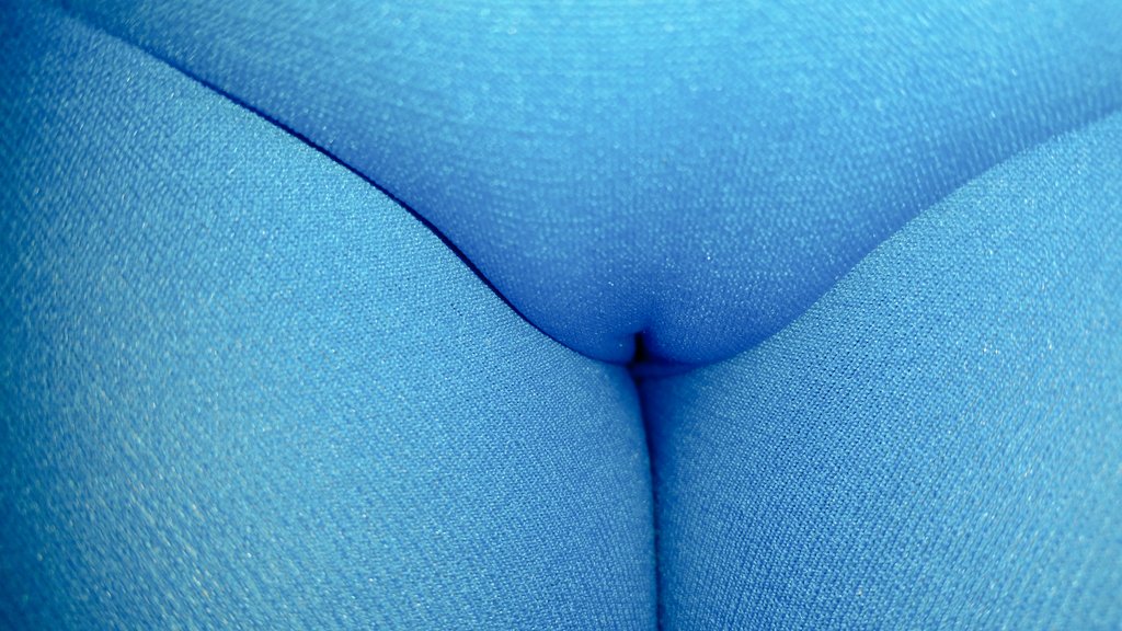 Mr_Mrs_OhSoWet's tweet photo. You guys asked for it...here it is..the elusive camel toe! #FatPussy #CamelToeThursday who's hungry? https://t.co/Qx5XXDc7za