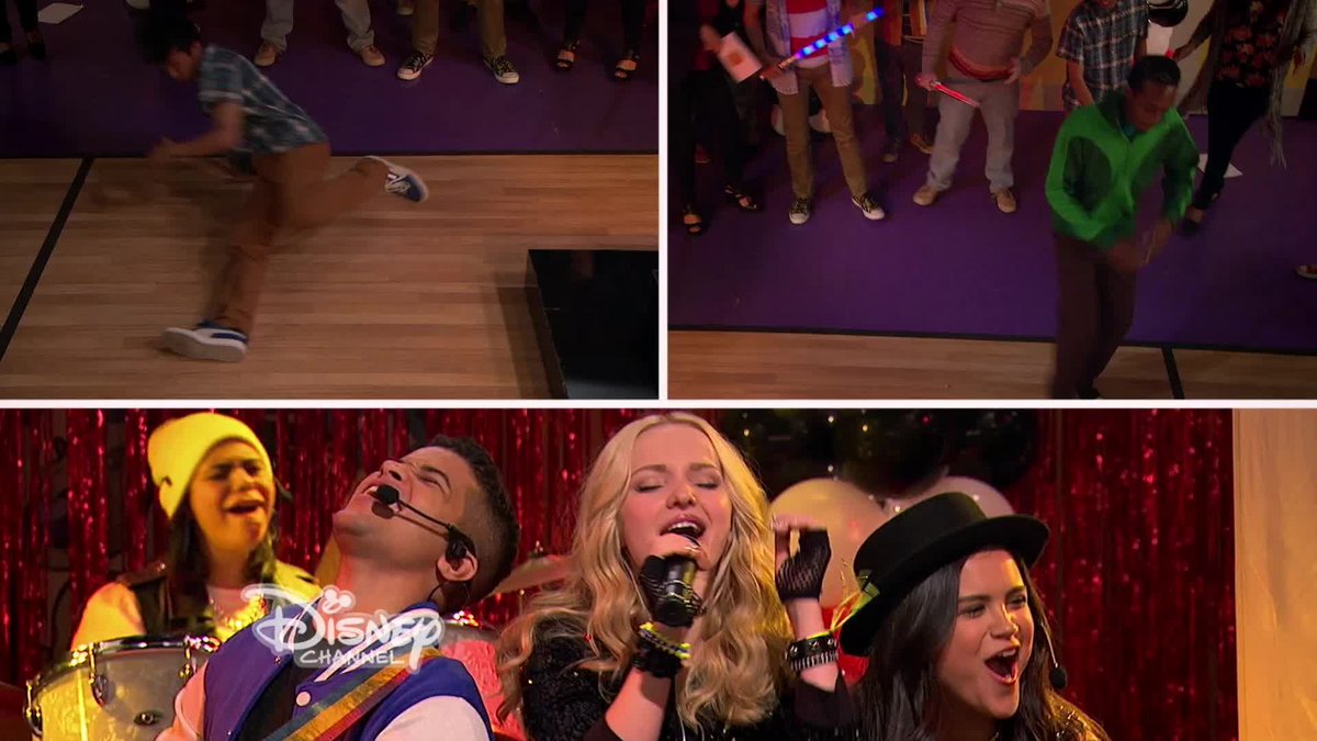 TheDream_LR's tweet photo. #TheDream from the beginning of this band on #LivAndMaddie #SingToTheKeyOfLife song... #season2 to #season3 love it! https://t.co/5rjQmsPidH