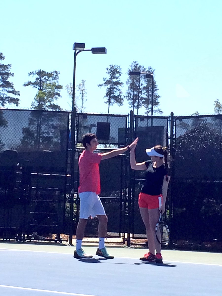 UMDclubtennis's tweet photo. Terps are up 20-16 going into mixed ~ let's go freshmennnnn #HighQualityPhoto #TOCNationals https://t.co/ZQnsvWYvxQ