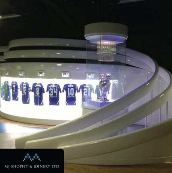 MJshopfitltd's tweet photo. The right team for the job, get in touch for any shopfit enquiries #MJshopfit #Design #Bespoke #Team #Manchester https://t.co/bifYvnp8MD