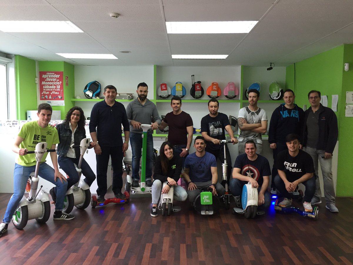 runrollers's tweet photo. Nuestro equipazo #Runroll formando a parte de la plantilla de #norauto de #españa #runrollers #aprender #formacion https://t.co/wK78lop6Og