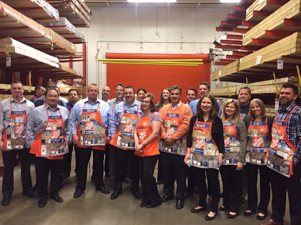 The D26 Team tearing it up in Cleveland at the OH Valley RVP walk! @HDepotBill <a href="/JenschkeTHD/">Scott Jenschke</a> <a href="/Erogers213/">Elizabeth Rogers</a> <a href="/rex_hartley/">Rex L. Hartley</a>