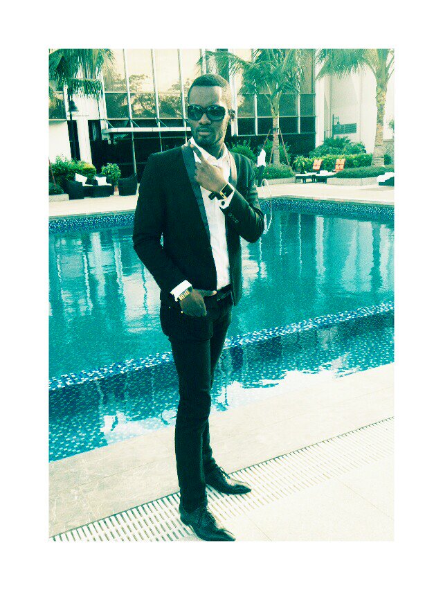 AMbiango's tweet image. 