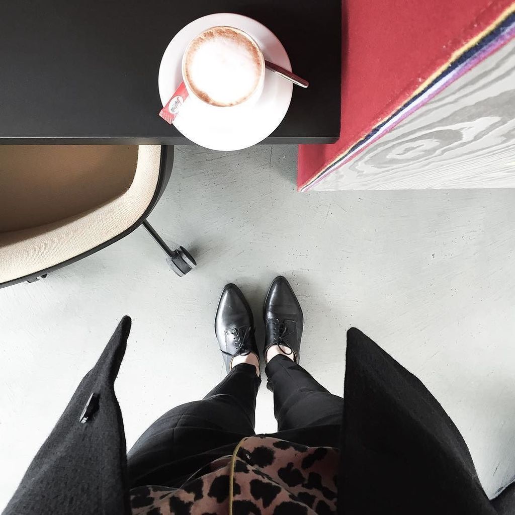 DesignRambles's tweet photo. o f f i c e f o r o n e d a y @tribesutrecht #office #designbegintanders #designlife #designthinking #interieu… https://t.co/LaVIZiszeM