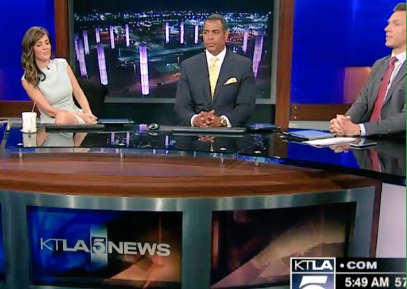 justadude2012's tweet photo. @MeganHenderson kept moving her Hot Sexy booty in her AnchorChair
#TechDude😴Boring @henrydicarlo @ChrisKTLA
OldGuys😜 https://t.co/bUT55LSMOW