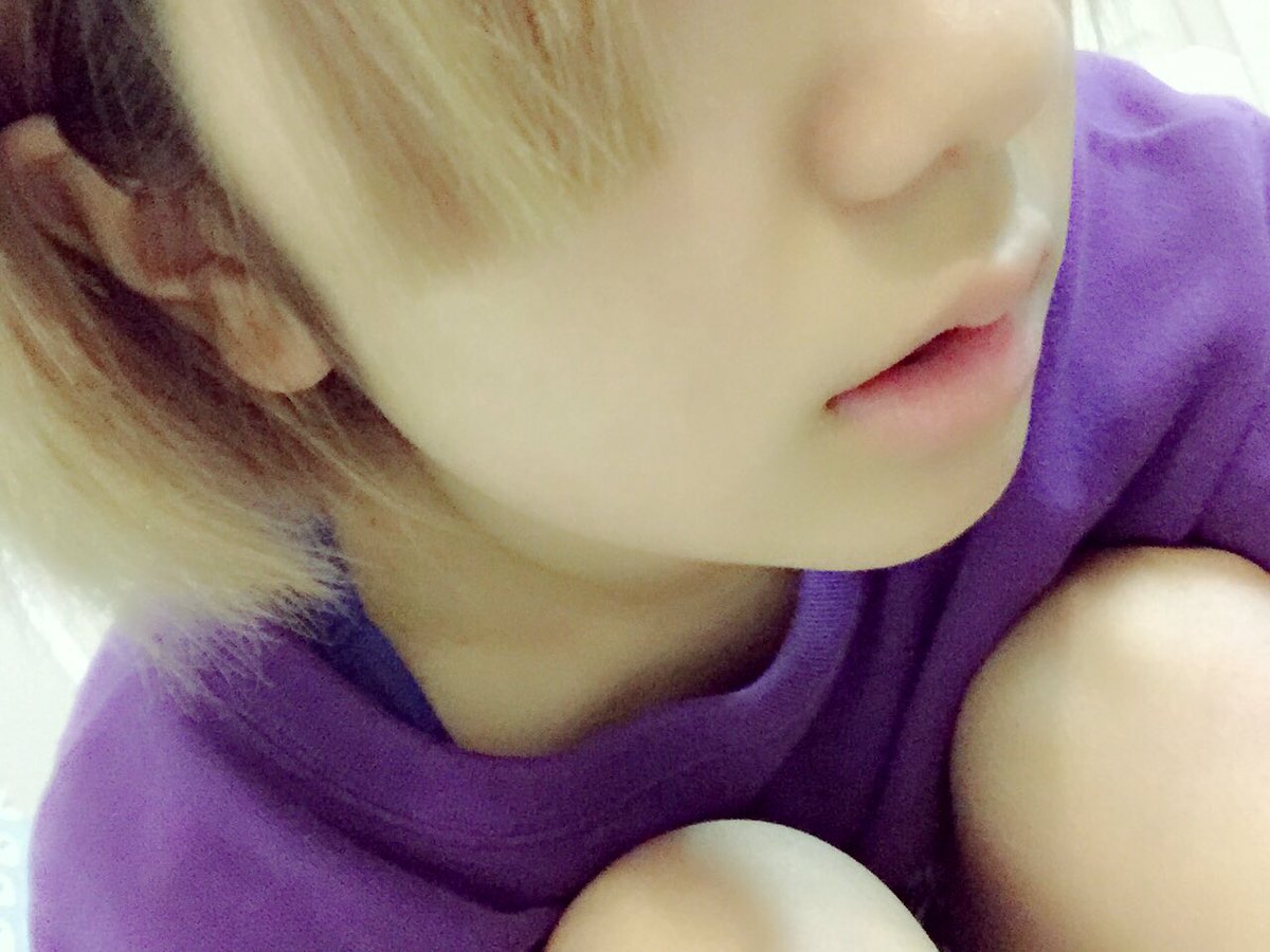 前髪切りすぎた系女子
