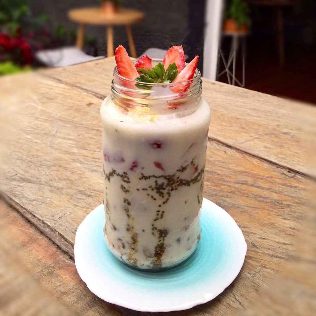 urbaniacafe's tweet photo. Ahora te ofrecemos una alternativa para un #desayunosaludable Descúbrelo en Urbania café. https://t.co/l2S50CKI8J
