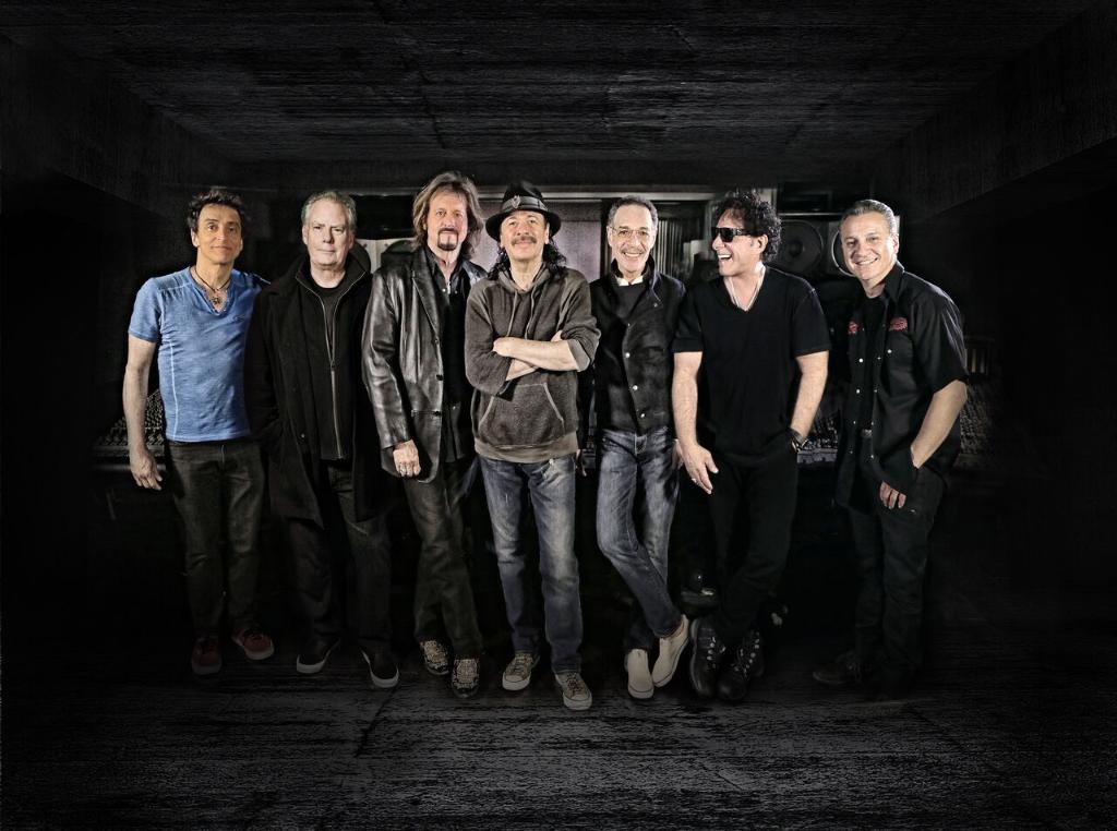 The classic lineup together again.
<a href="/SantanaCarlos/">Carlos Santana</a>
#LeaveMeAlone from #SantanaIV
apple.co/1qIV7gn