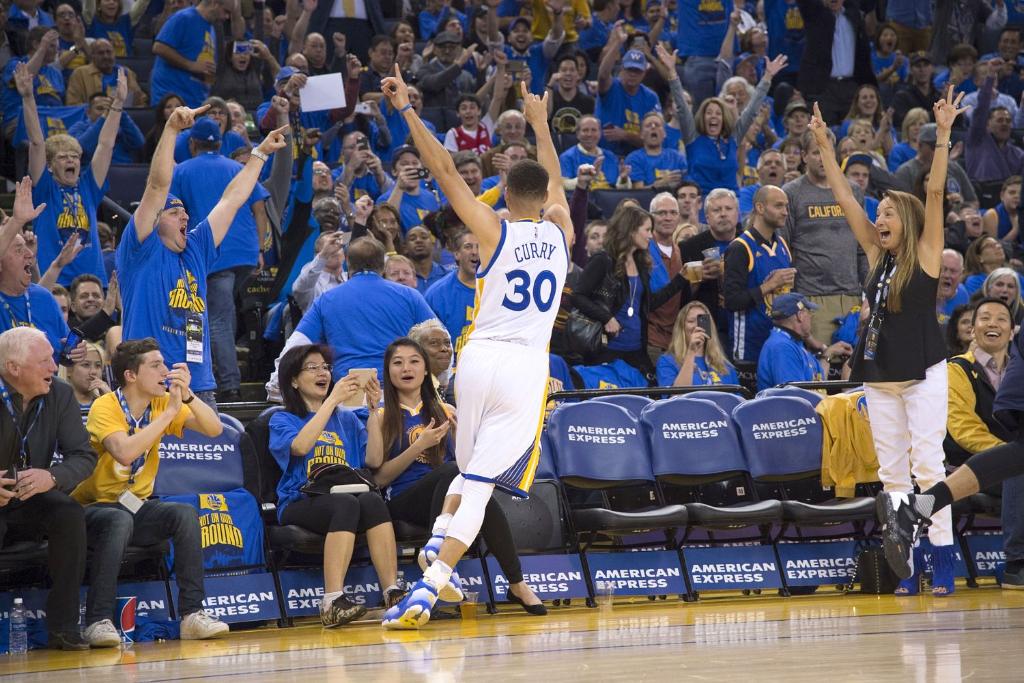 Golden State Warriors break a brilliant record in final NBA game of