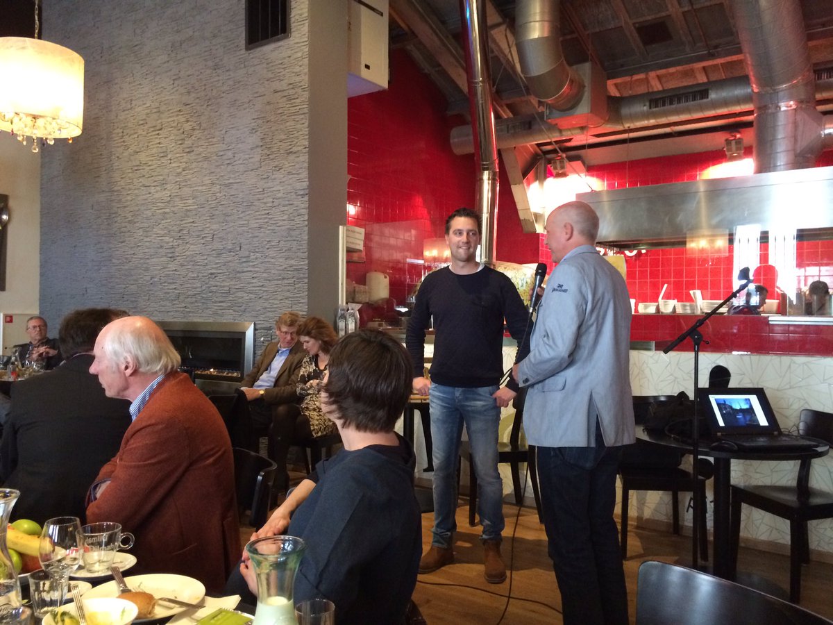 rotaryschiedam's tweet photo. Vandaag was Pim van Veenendaal van @BoskalisNL te gast om te vertellen over herstel kademuren Lange Haven Schiedam https://t.co/Cf3ye20mOW