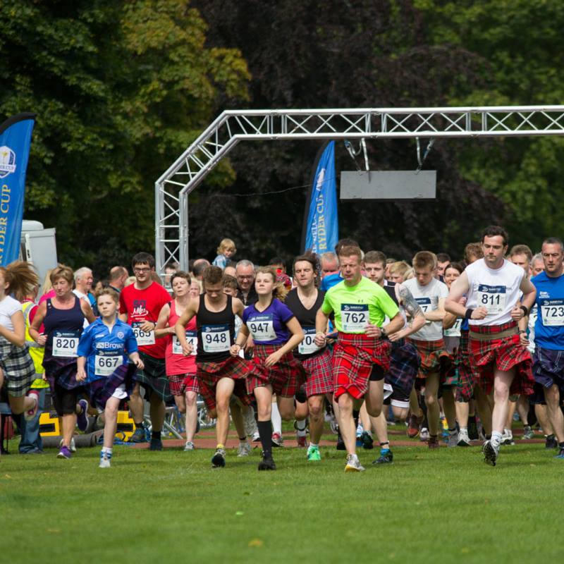 mifalkirk1's tweet photo. Some more details here about The Perth Kilt Run 2016... Please 'Retweet' https://t.co/8i1yKCHeuv https://t.co/Hji9nsJESe