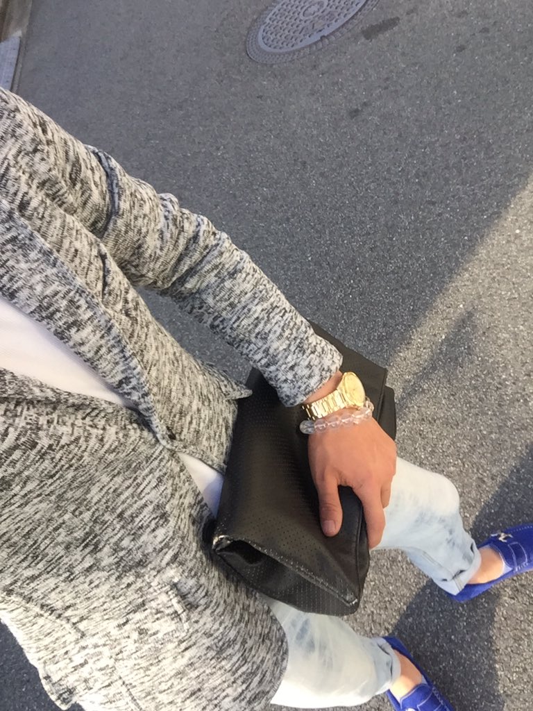 みんなが俺に目を惹かれるぐらいおしゃれになる
どんな男の人よりもおしゃれになる
将来の息子、娘、嫁のために