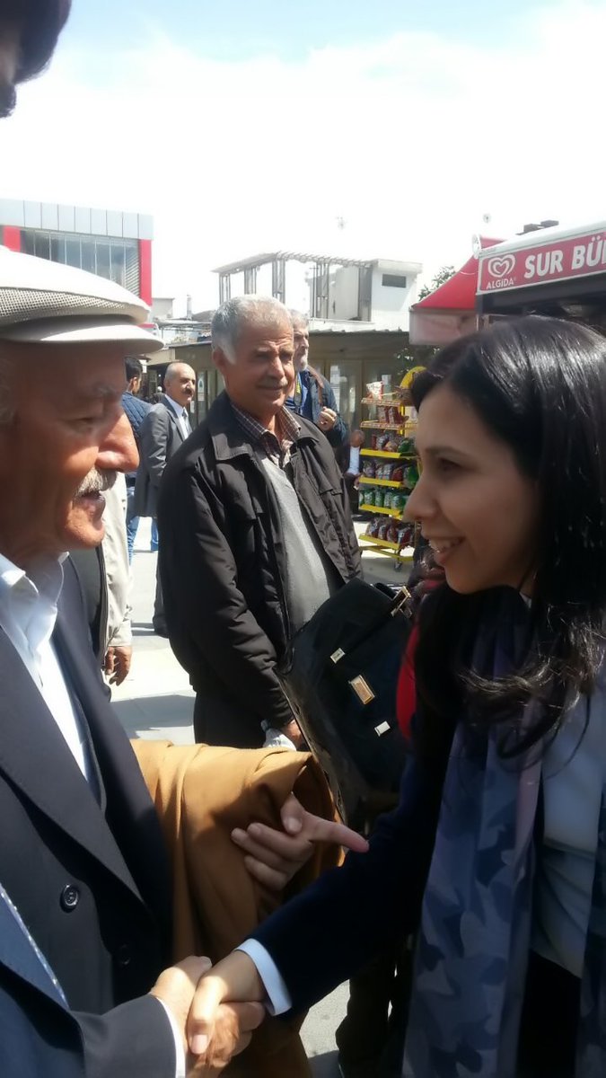gulayyedekci's tweet photo. CHP heyeti olarak, incelemelerde bulunmak üzere Diyarbakır'dayız. https://t.co/PpTc46LTmK