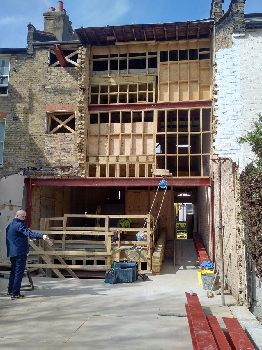 BarzelSteel's tweet photo. The team currently working on another project in North London #steel #metalworks #structuresteel https://t.co/MA3zS84B1a