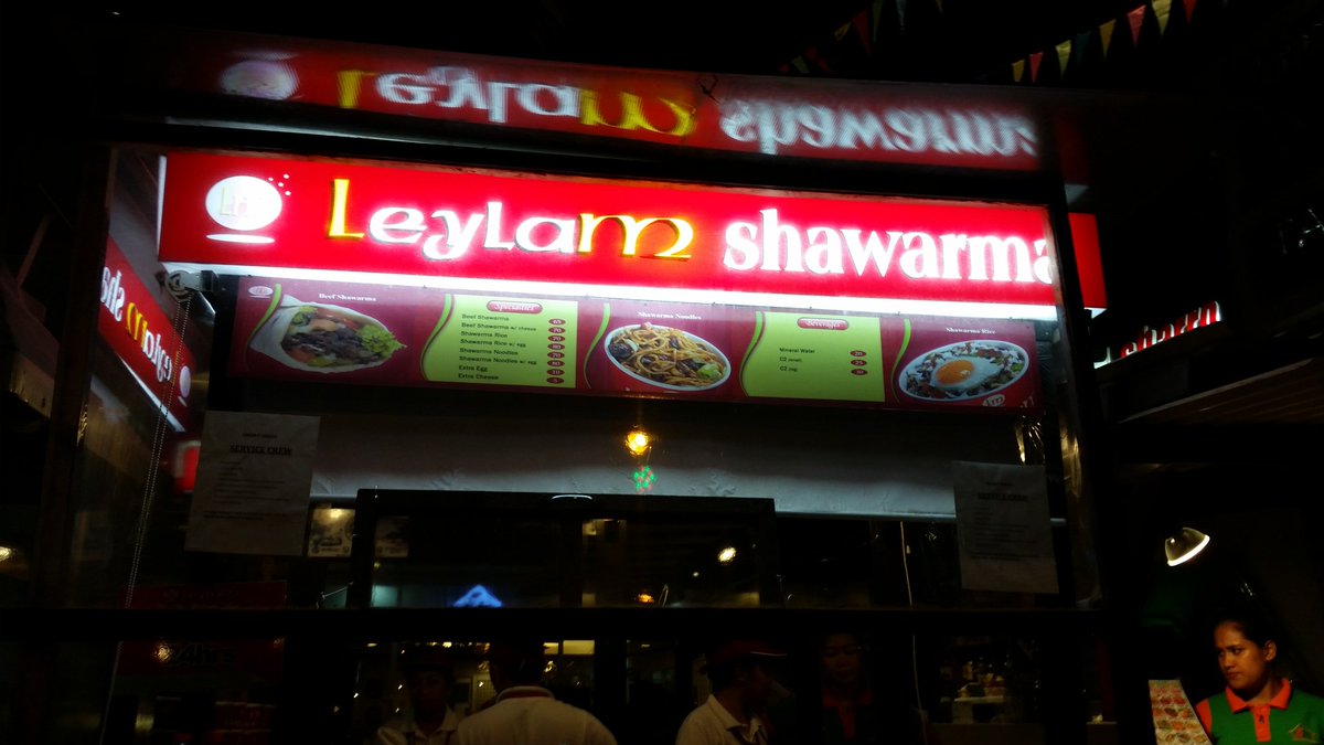 backpackingMY's tweet photo. Nak makanan HALAL yang ringkas, mudah dan murah? Kebab adalah jawapannya dan ia berada di Station 2! #bpBoracay https://t.co/w7dgcG7MuC