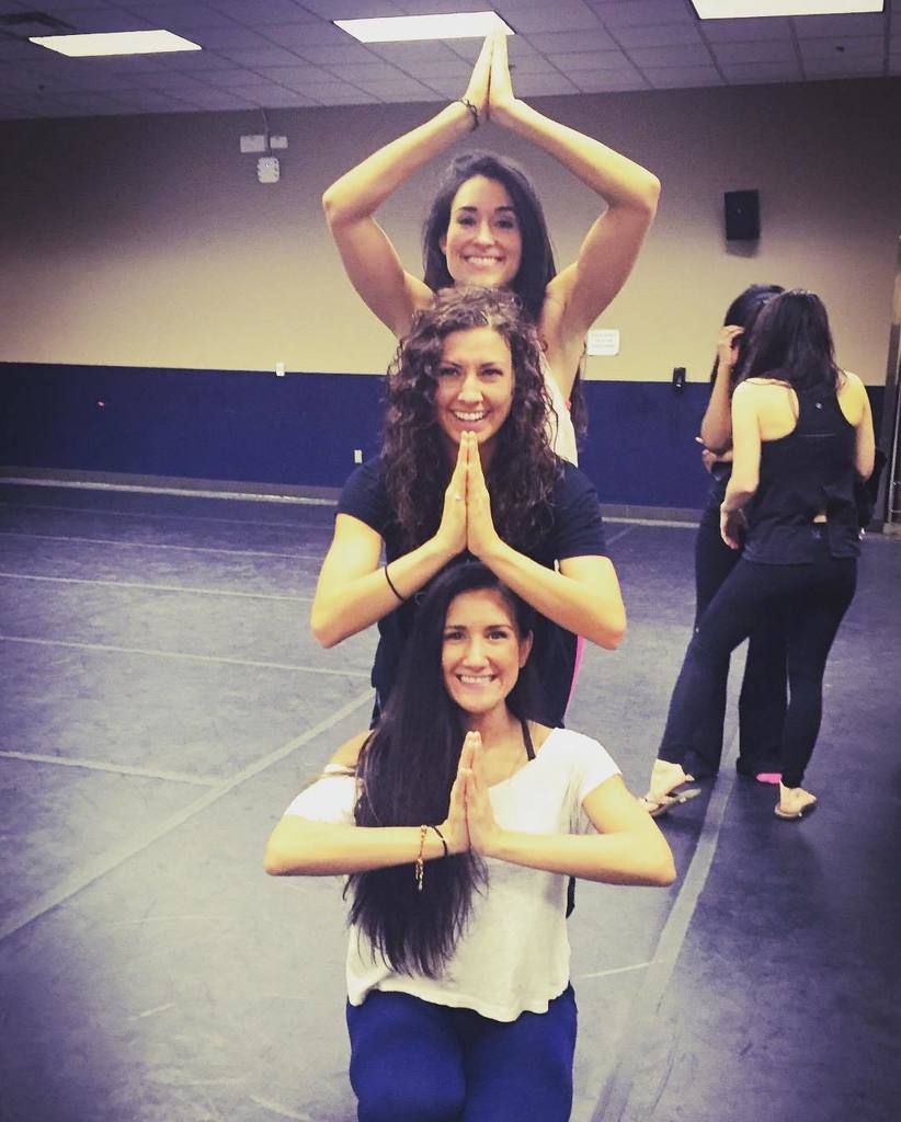 broncosselfie1's tweet photo. Going to conquer mountains💛✨ @gioia_marie @romibean #dbcsisters #sportsauthorityfield #denver #namaste #RGKili by k… https://t.co/Cwya1Mkwmq