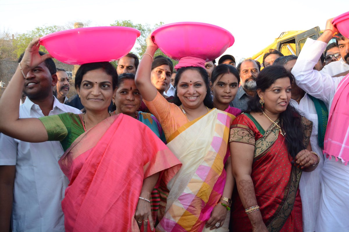 RaoKavitha's tweet photo. Participated in Constituency Development works in Nizamabad constituency along with Hon'ble minister Harish rao garu https://t.co/JDOnLBmmDm