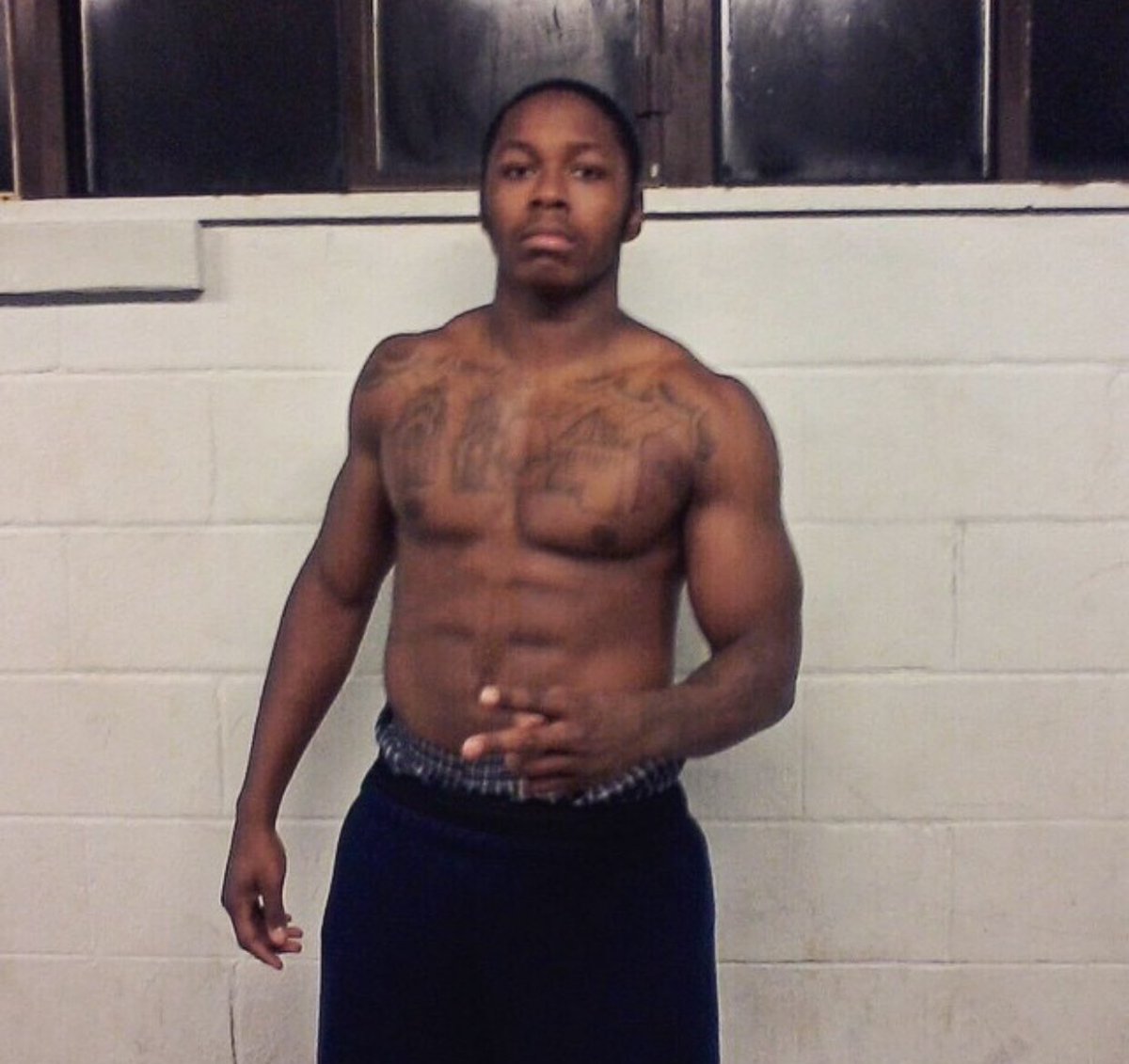 RIP__NANA's tweet image. Please lord forgive him you know he got that thug in him 🙏🏾 #FreeDoo