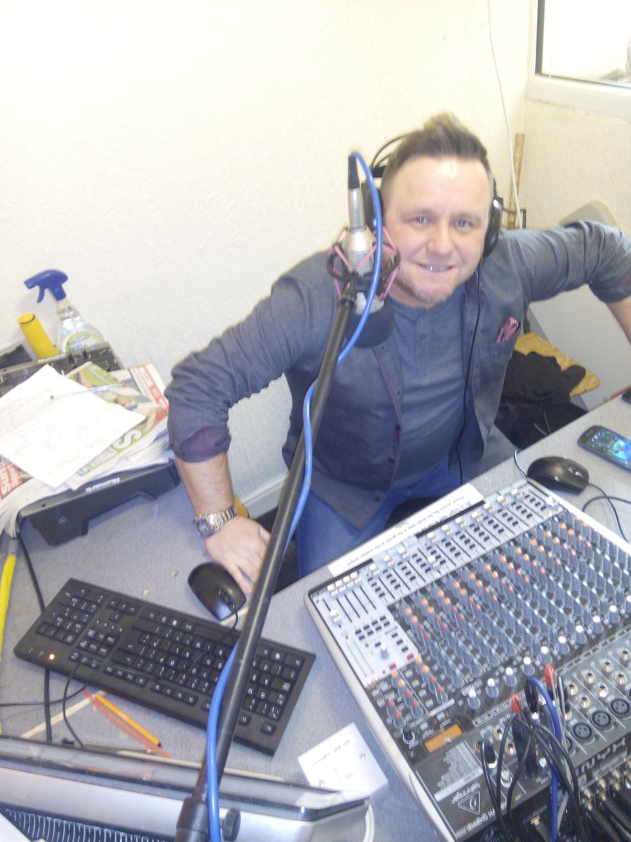 WainwrightWay's tweet image. I'm live now .. Tune in @FyldeCoastRadi0 and my show @WainwrightWay come let's have some fun !!