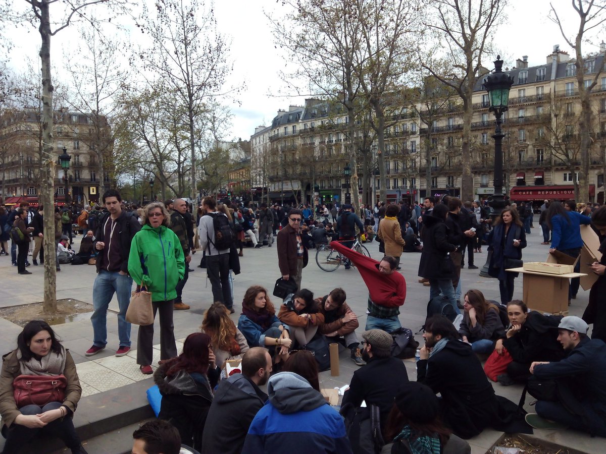 La place #République récupérée ;-) 
on continue la #NuitDebout #45Mars