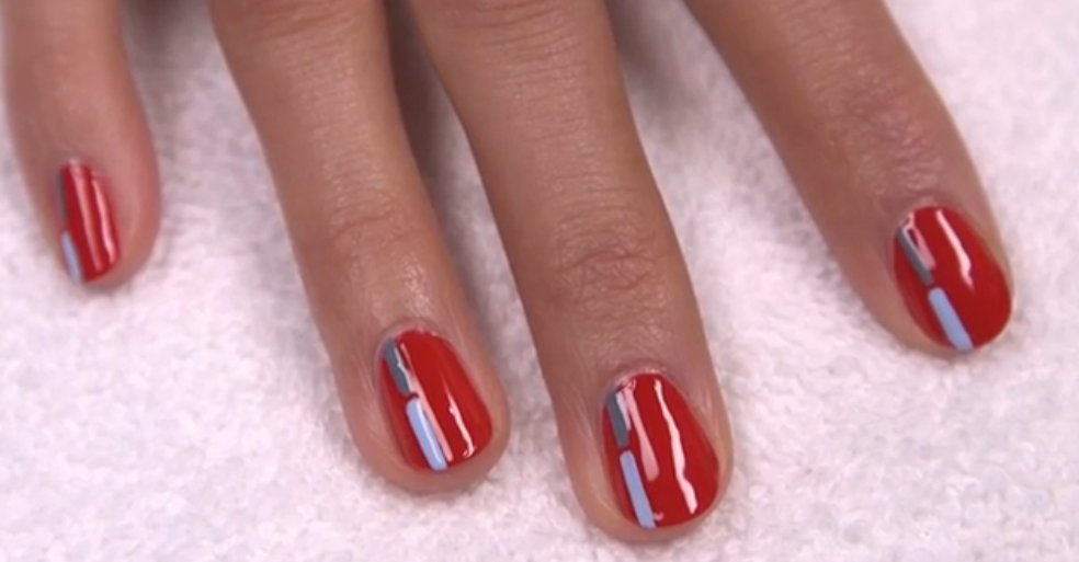 POPSUGARBeauty's tweet image. The refreshing and modern mani we can't wait to try, via @InStyle: pubx.co/XNsRQj