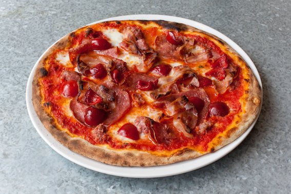 lardobebe's tweet photo. In celebration of the naming of our pizza "MEAT DAVID" you can order this for £7 all week #nameourpizza #getin https://t.co/ogdMjKXTFI