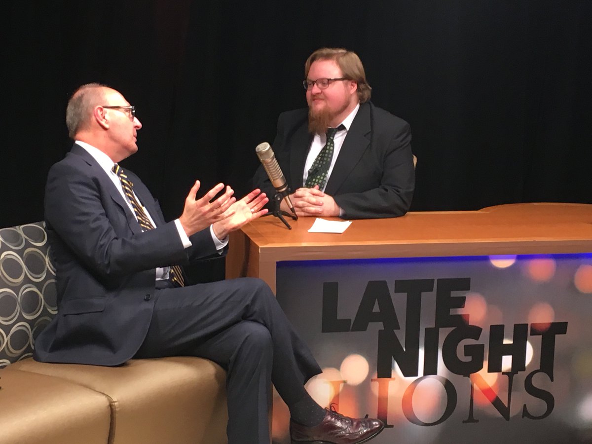 Favorite Food? "PIZZA!" Favorite Music? "PIZZA!" - @LindenwoodPres 
Our Lindenwood President truly is #LikeNoOther