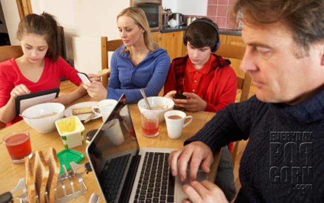 Project__Pause's tweet image. Nomophobia - (no mobile phobia) the fear of going without your phone.