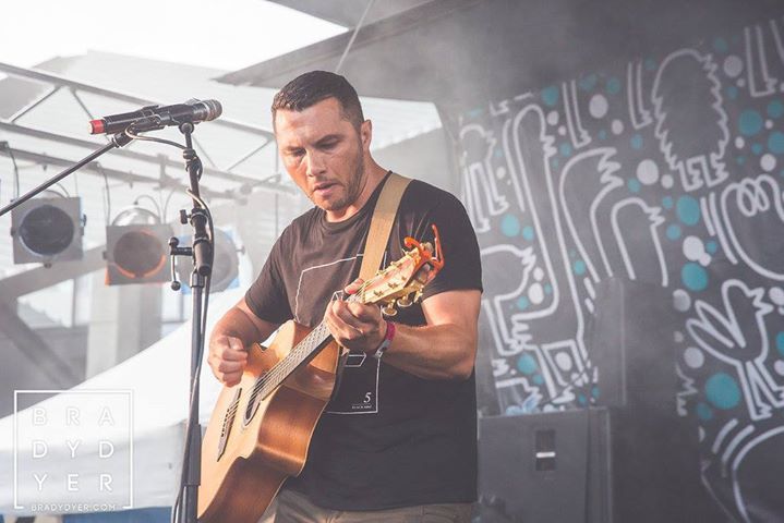 Jason Kerrison performing at Jim Beam Homegrown