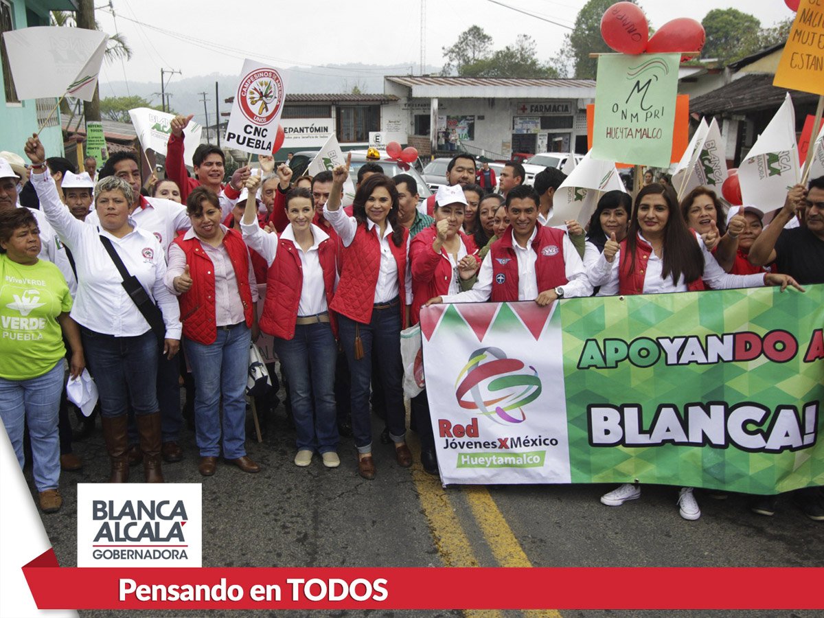 SoyBlancaAlcala's tweet photo. ¡Vamos por el cambio en Hueytamalco donde se sienten olvidados desde hace cinco años! #PensandoEnTodos https://t.co/TA7mBgabQw