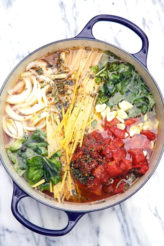 dot_rest's tweet photo. https://t.co/IzFllBisaV ONE POT #PASTA! You have GOT to check this out! Kudos @DonalSkehan #delicious #easycooking https://t.co/63cVJoC94U