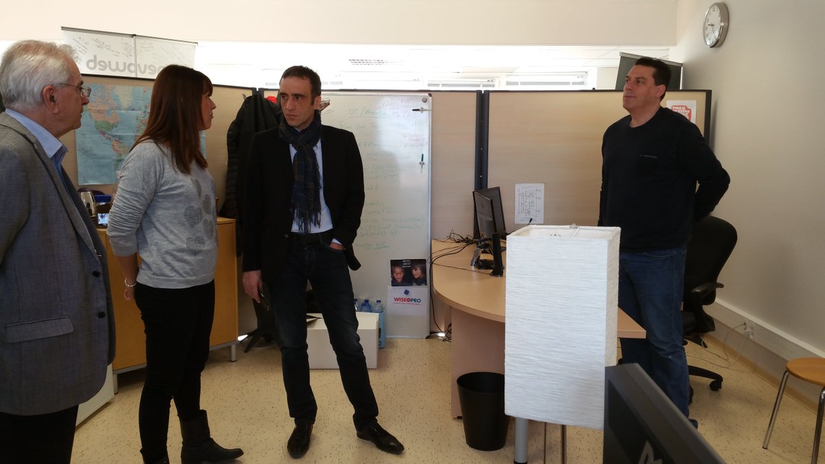 arnaudviala's tweet image. Riches échanges avec les associés de l'entreprise @Nevoweb dans le cadre du projet #com2 arnaudviala.fr/gpMsi