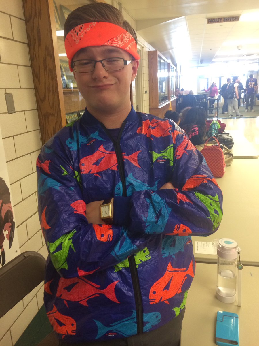 SOS_FHS's tweet photo. Come and get your bandana to go with your awesome jacket! Just $1 donation! #anticrueltymonth #ASPCA https://t.co/4Wd6xFxJF1