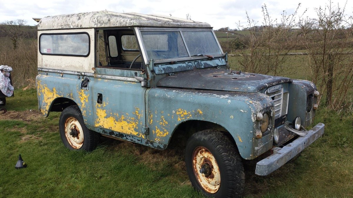 Land Rover Series 3 
Ebay ad here --> race2.me/1TT72DO
#barnfind #landroverseries2