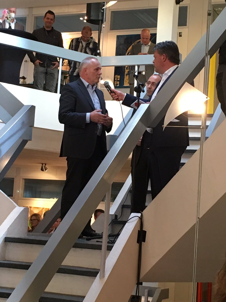 brouwer_raj's tweet photo. Opening ondernemersfabriek Drenthe #Compaen Hoogeveen. @EwoutKlok gedeputeerde @HenkBrinkDr wethouder @AWHiemstra! https://t.co/qsLbFUb9wv