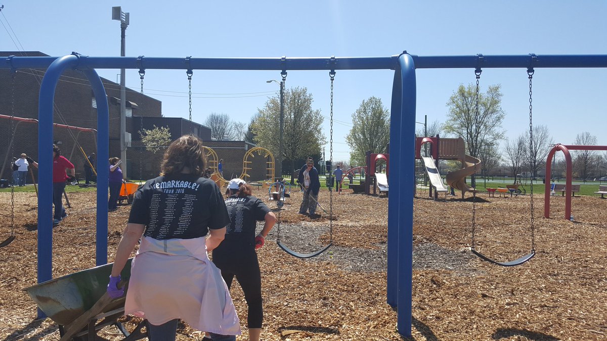 #trilogyrocks Trilogy leaders using their servant hearts in Columbus today! #RoadToRemarkable