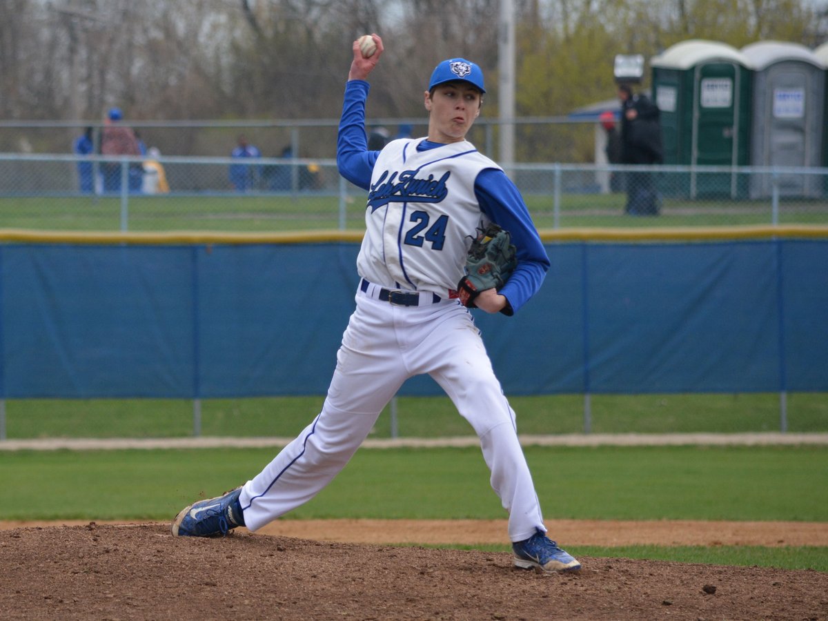 GoHardball's tweet photo. @GoHardball athlete @mattsvanson throws a 1-hit shutout for @LZHS_Baseball! https://t.co/DDucBvOWuX https://t.co/j2orfnk5cU