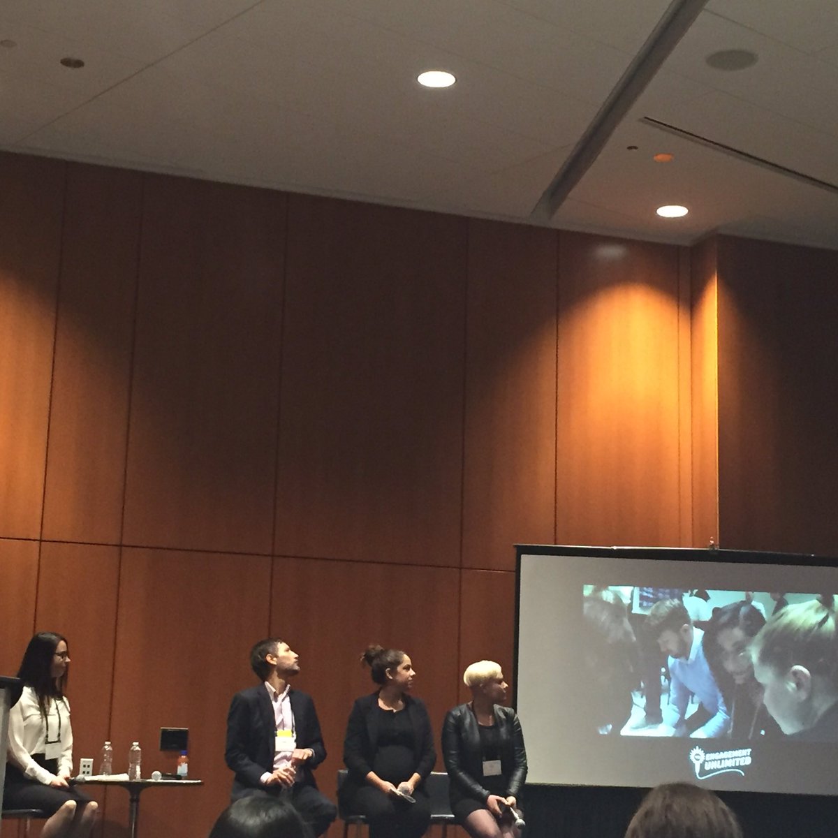 shahzyah's tweet photo. Chatting about corporate social responsibility with the Engagement Unlimited team! #GMID16 #MPImeets #lifeofaplanner https://t.co/jpC0fjobgj