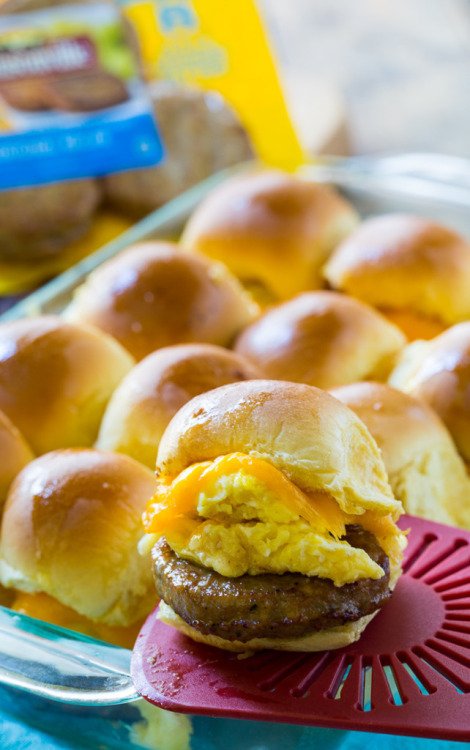 AwwTexts's tweet photo. Easy breakfast sliders https://t.co/zST6fkQ2dK