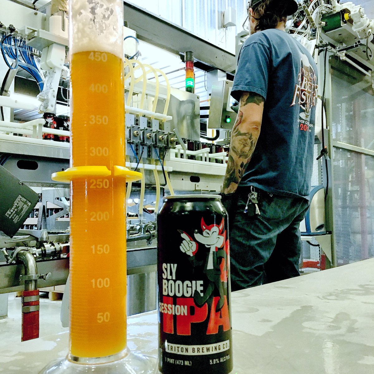 Arieschura's tweet photo. #QualityMatters @tritonbrewing checking the full levels on #SlyBoogieSessionIPA cans straight of the @WGCans line https://t.co/pD7WBhiGNr