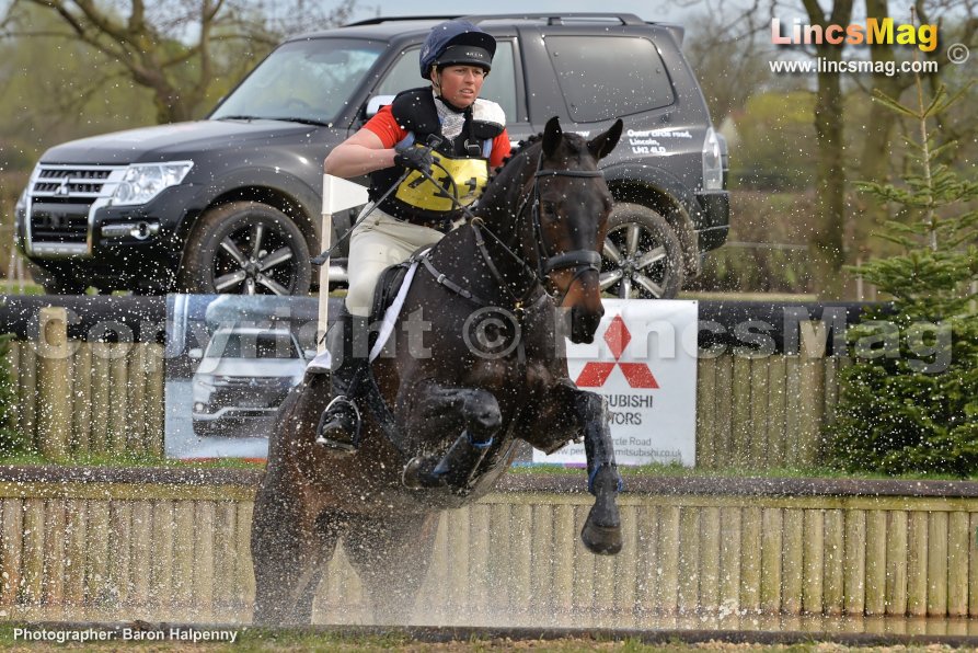 LincsMag's tweet photo. Norton Disney Horse Trials photos now up https://t.co/W8b9BoCT3b @BEventing @BEVolunteers #NDHT16 #ribbonsforizzy https://t.co/jRZr4X46RZ