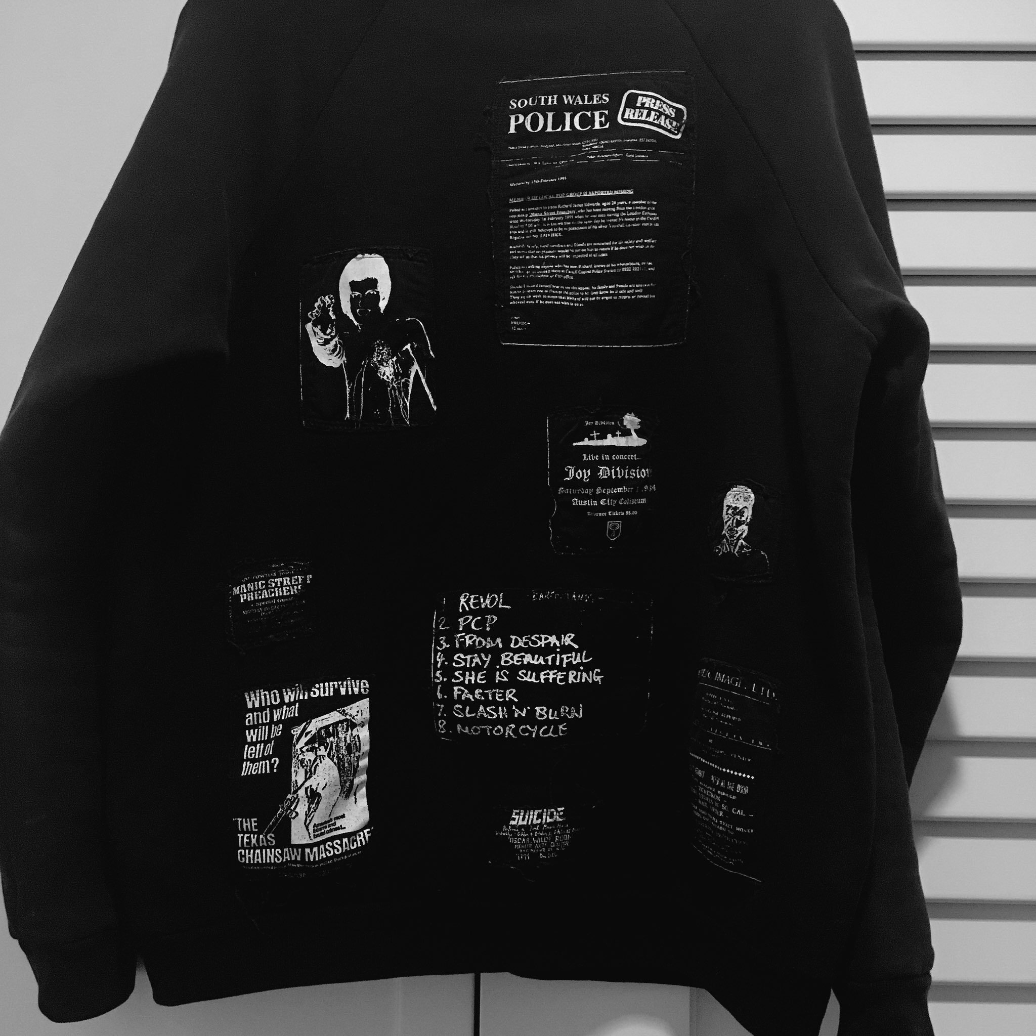 Raf simons patch sweater deals