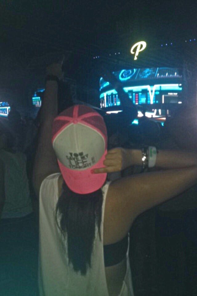 DayaR18's tweet photo. @ElectroPartyDR yooo 2014 - 2015 ! https://t.co/oaN1fCH8Vp