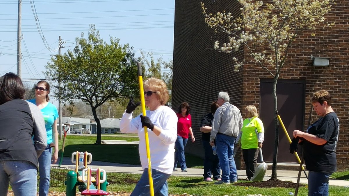 cindy_peebles's tweet photo. #trilogyrocks. Fun in the sun in Columbus #roadtoremarkable https://t.co/tJaODfIrCO