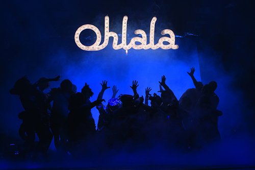 «Ohlala», #Paris! Grégory &amp; Rolf Knie's cabaret from June23 @ the Folies Bergère paris-tourist.com/c572 (🎫 € 25-80)