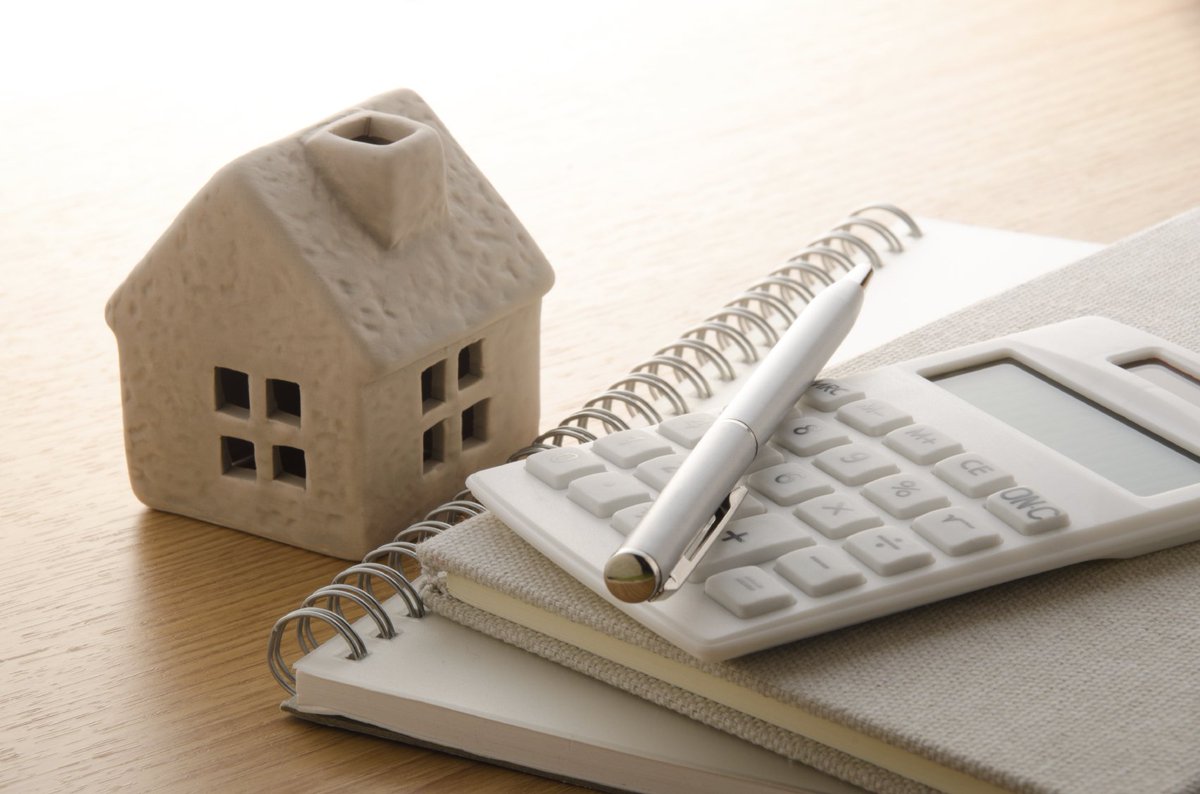 Zoopla's tweet photo. Buy-to-let remortgaging activity jumps 60% https://t.co/OwcWqW6keS https://t.co/bQ66feSh2g